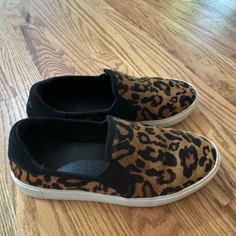 Ugg Leopard Print Slip-On Sneakers - Black & Brown